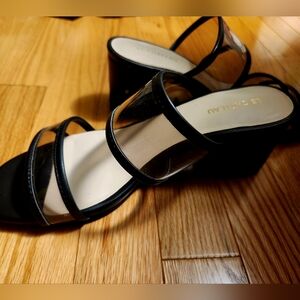 Le Château small scandal- size:39